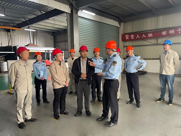 插圖一 參觀廠區(qū)照片.png